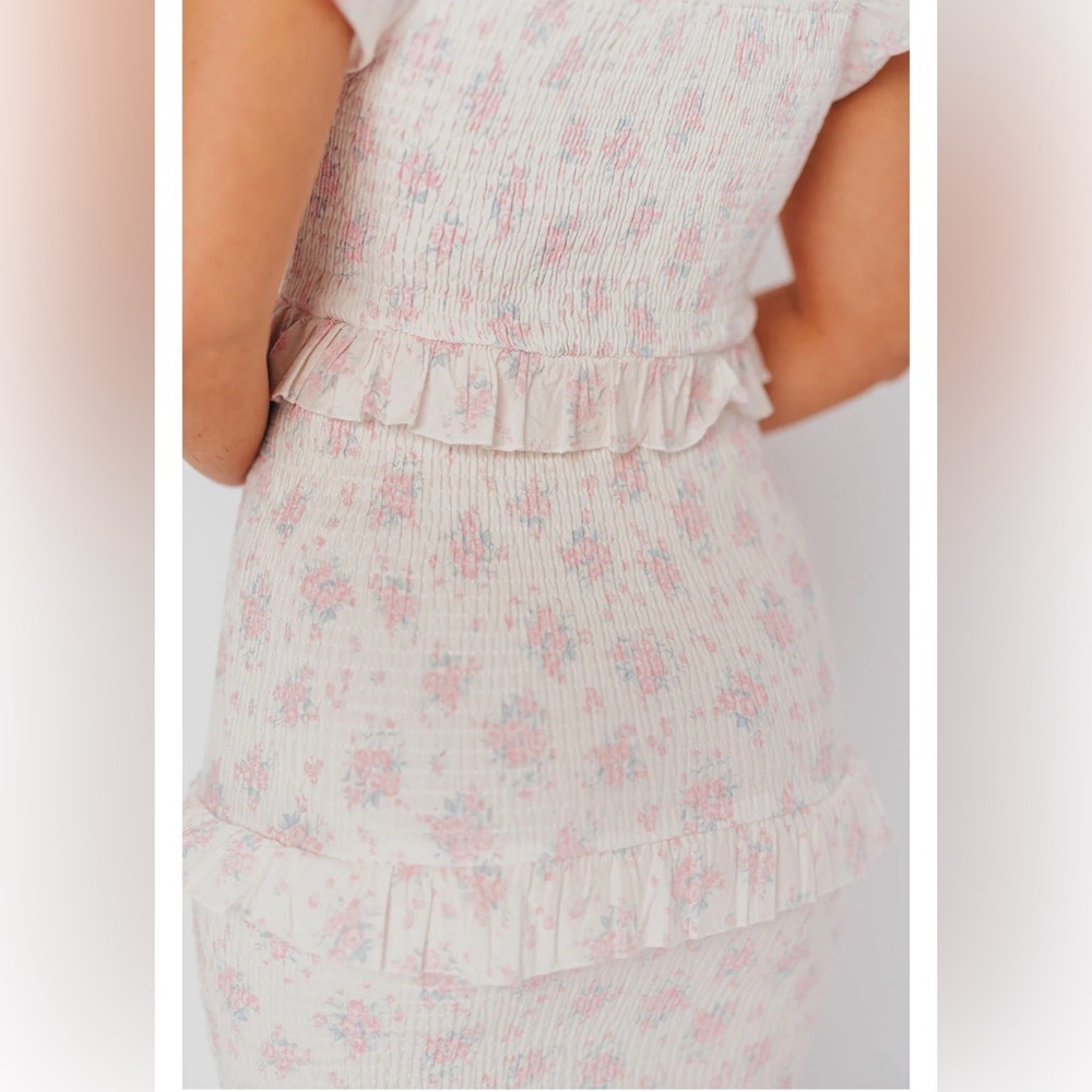 Worth Collective Ada Smocked Dress Pink and Blue Floral - Bump Friendly! Size XL - Picture 4 of 10